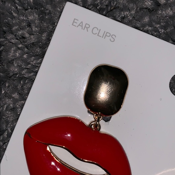 Earrings - Picture 5 of 7